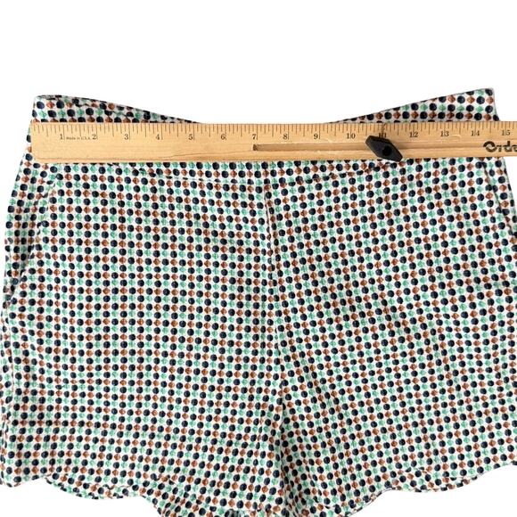 By Anthropologie Brown Navy Green Polka Dot Georgie Scallop Hem Shorts size 6 - Picture 5 of 12